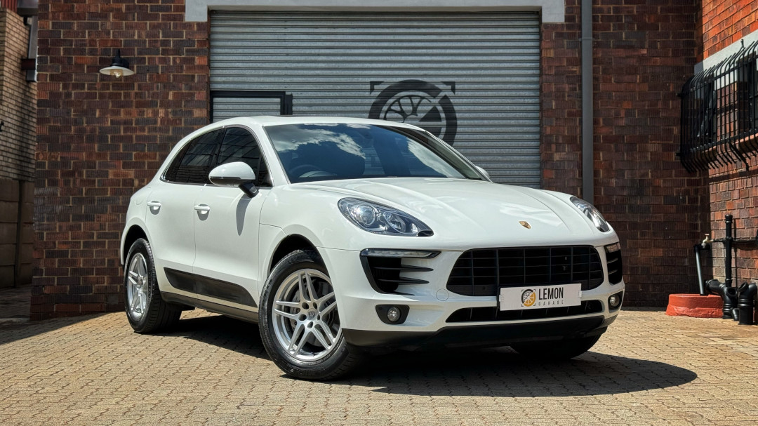 2015 Porsche Macan S