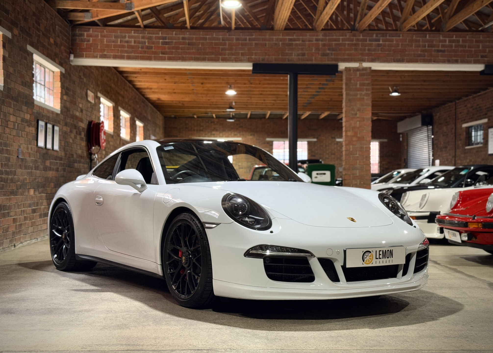 2015 Porsche 911 Carrera GTS (991)