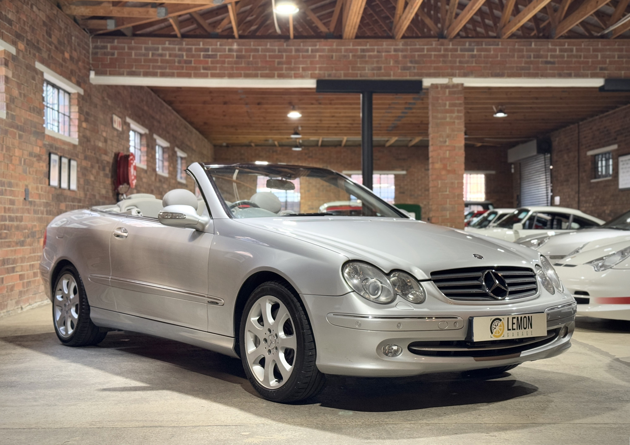 2005 Mercedes CLK500