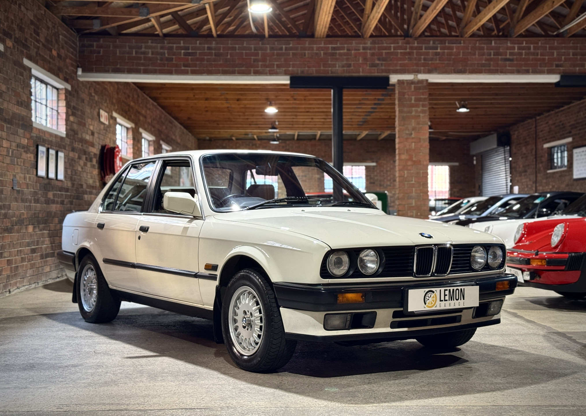 1989 BMW 325i (E30)