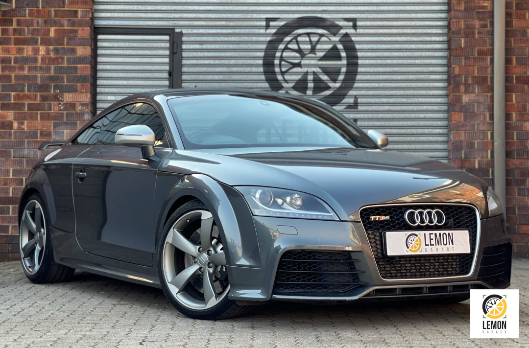 2010 Audi TT RS