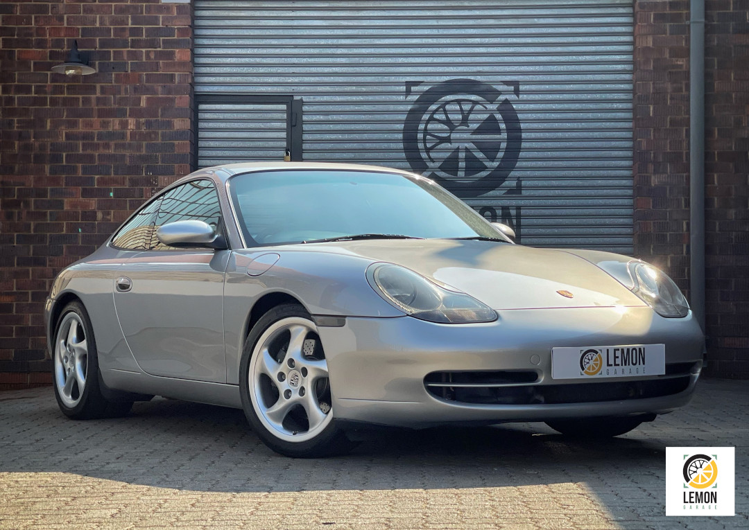 1998 Porsche 911 Carrera (996)