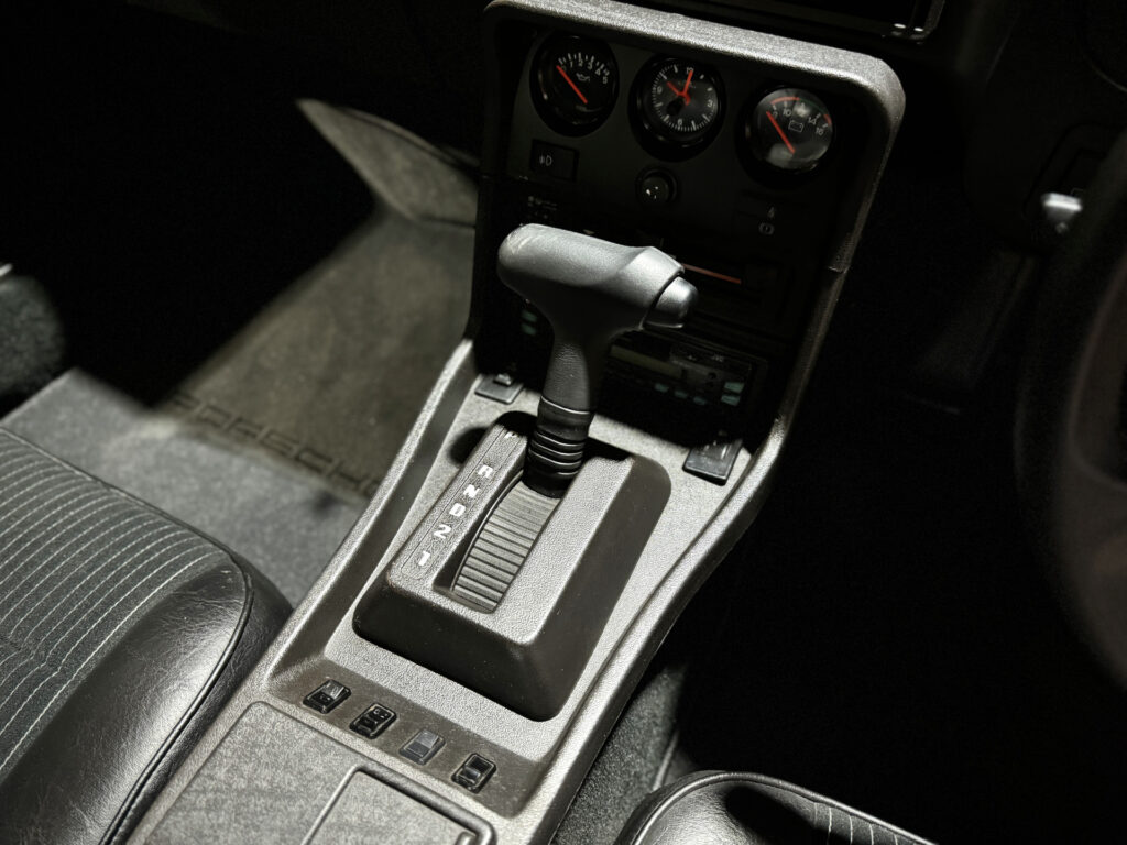 1988 Porsche 924 S Auto