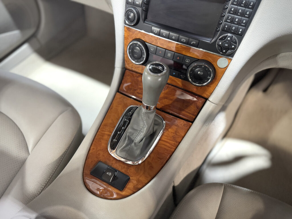 2005 Mercedes CLK500