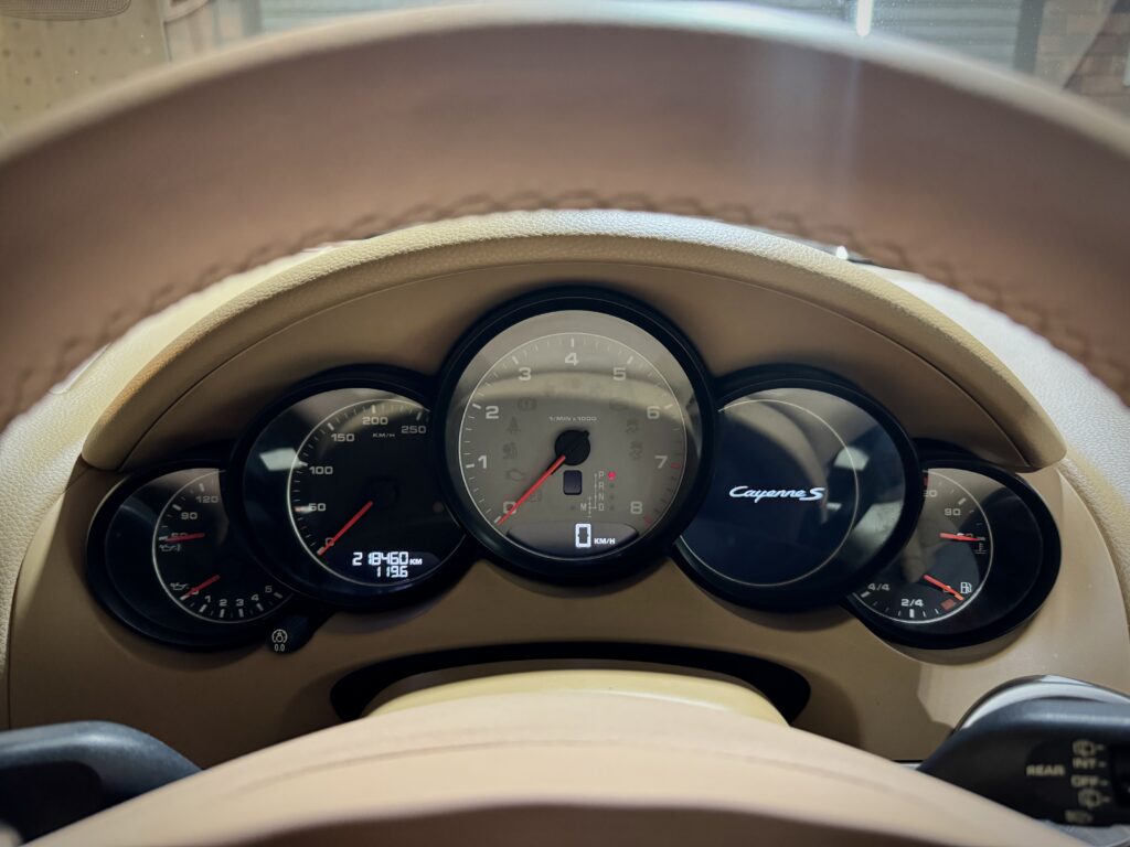 2011 Porsche Cayenne S (E2)