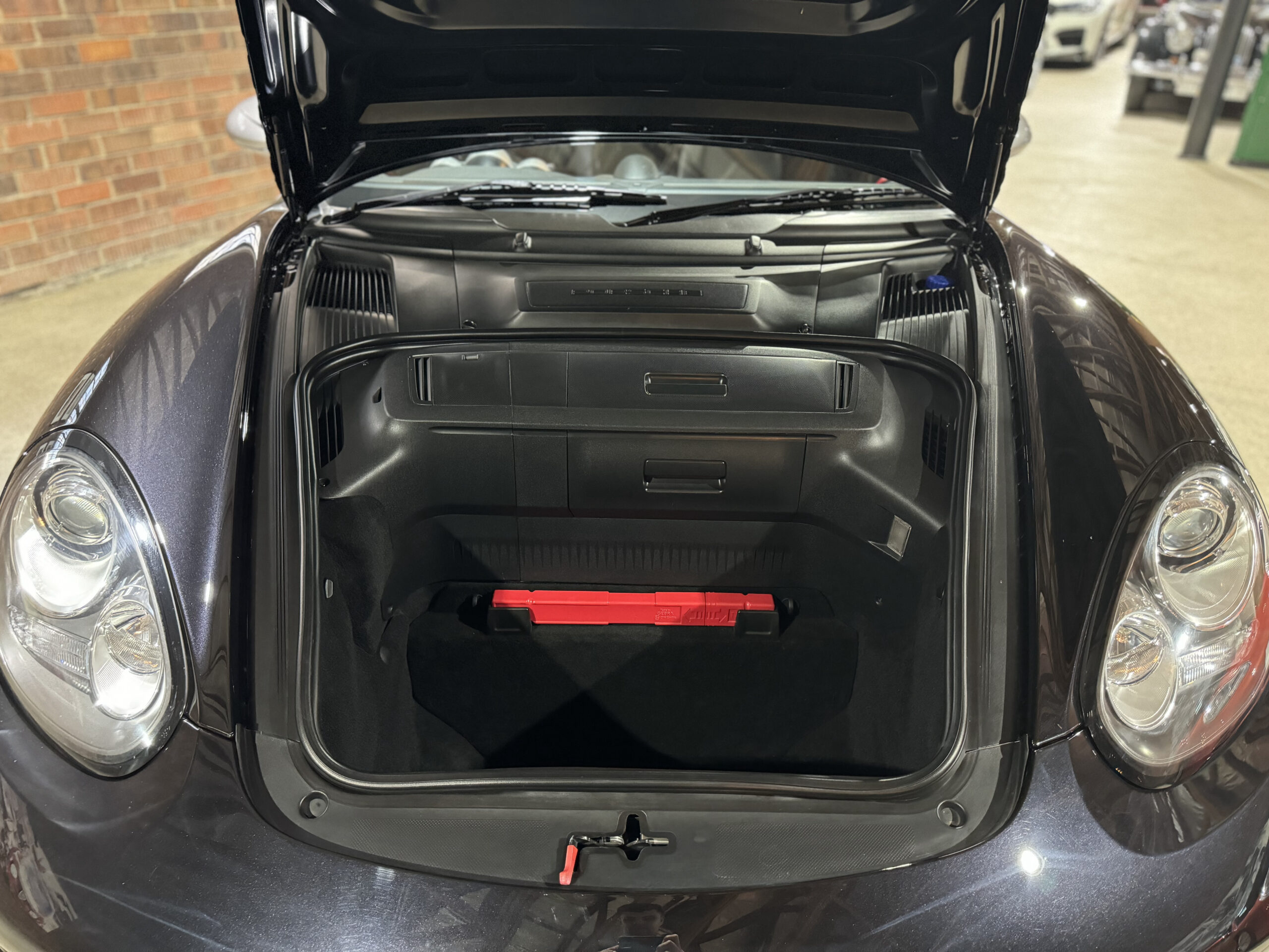 2012 Porsche Cayman R