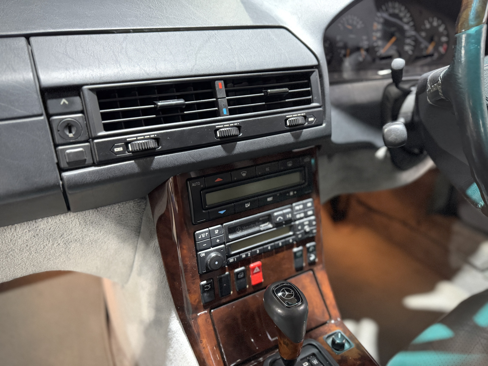 1998 Mercedes Benz SL320 R129