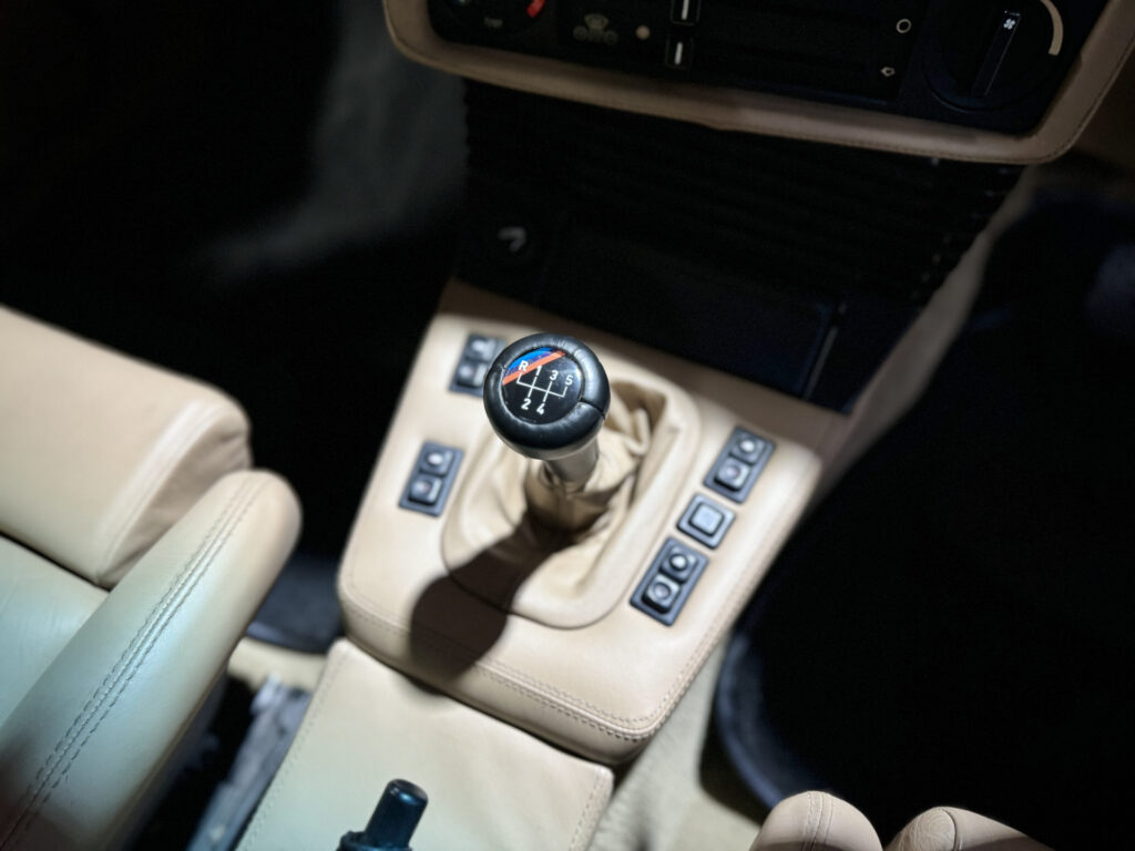 1989 BMW M5 (E28)