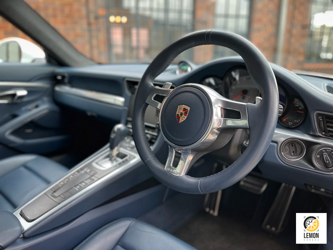 2013 Porsche 911 Carrera 4S (991)