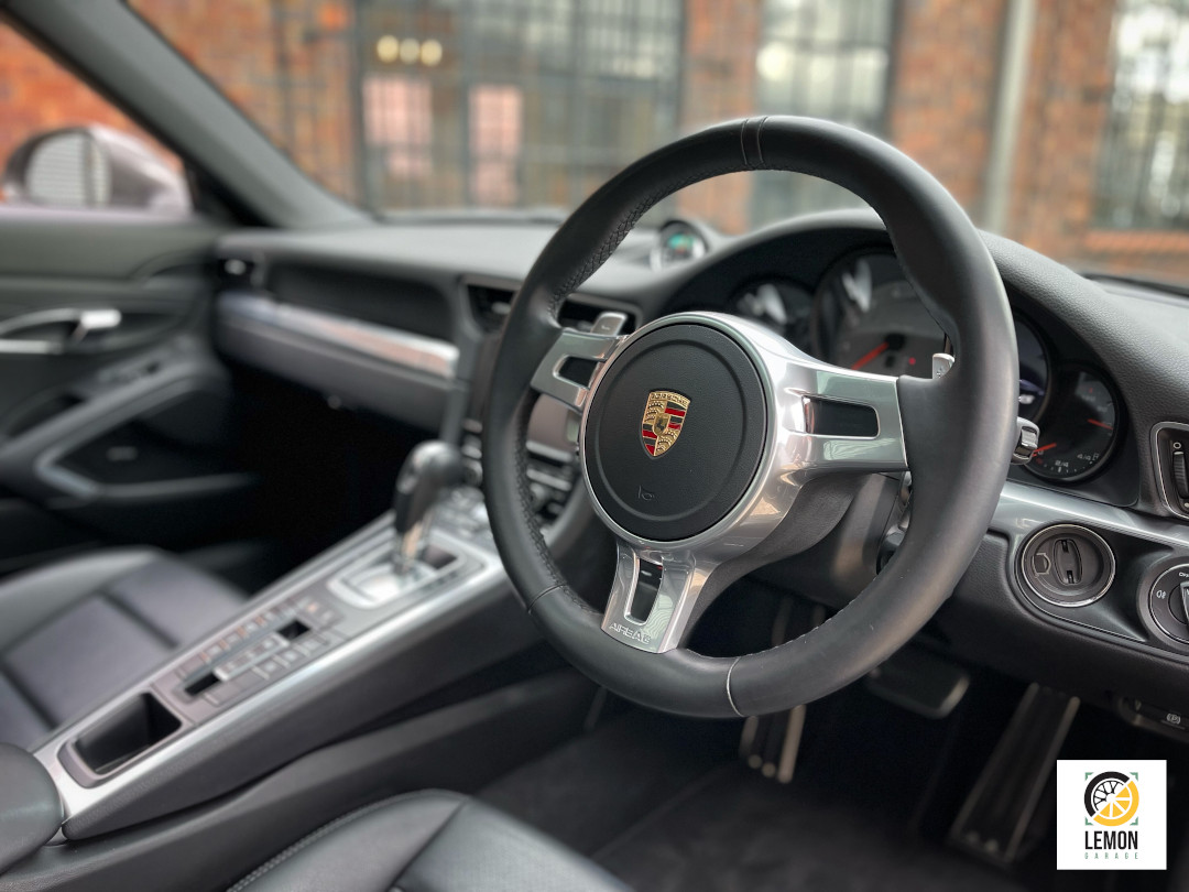 2013 Porsche 911 Carrera 4S (991)