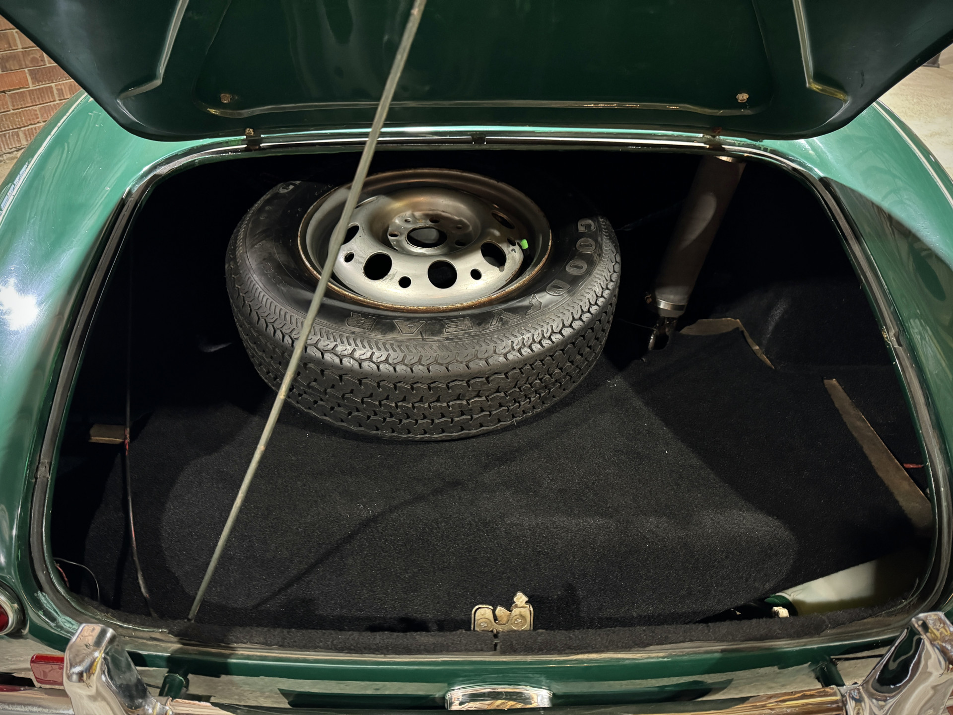 1991 Woodley Healey
