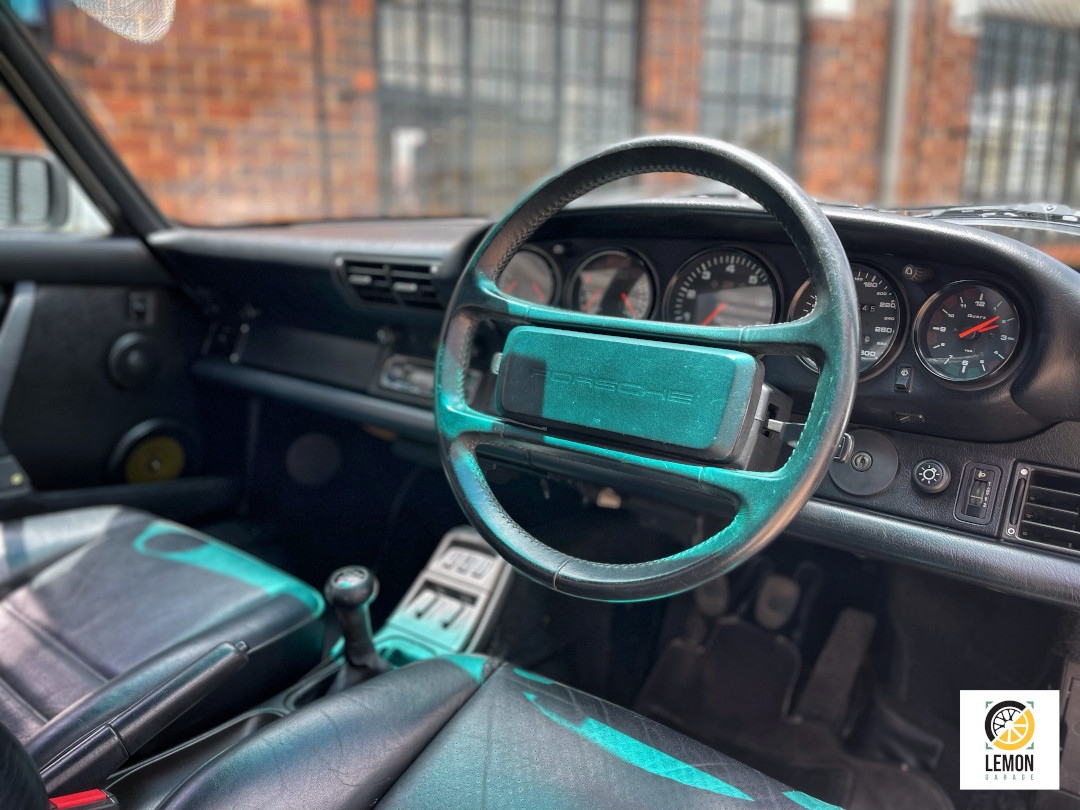 1991 Porsche 911 Carrera 4 Cabriolet (964)