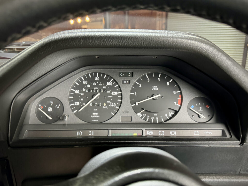 1990 BMW 320i Touring (E30)