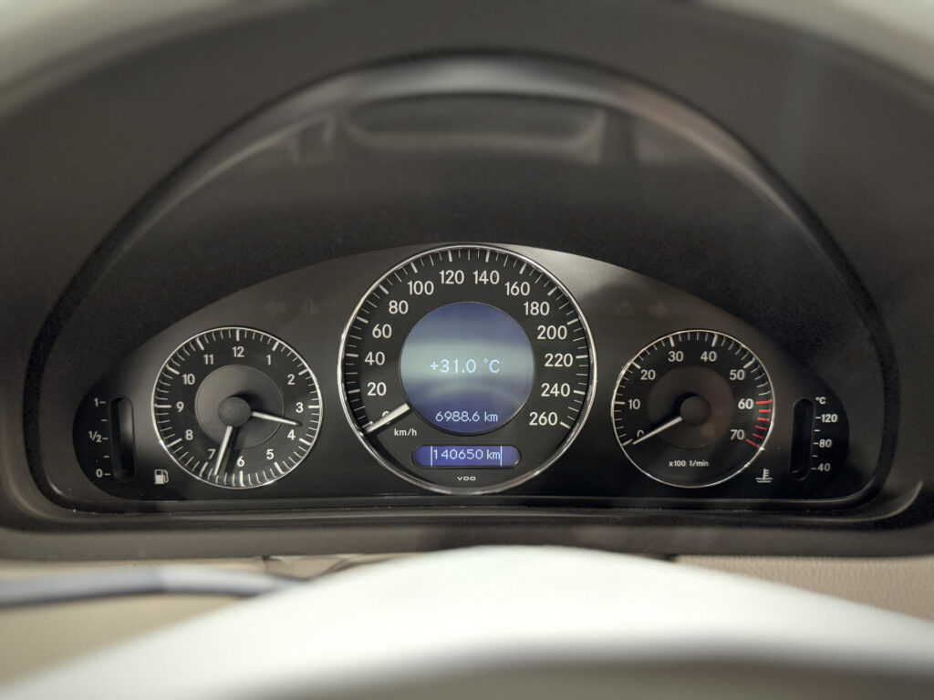 2005 Mercedes CLK500