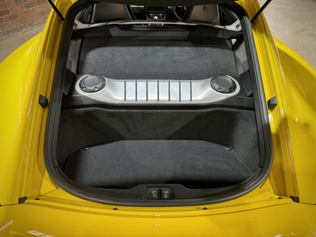 2016 Porsche Cayman GT4 (981)