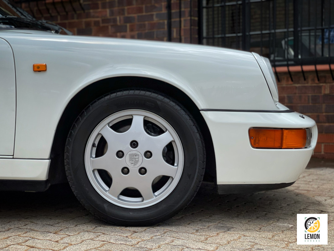 1991 Porsche 911 Carrera 4 Cabriolet (964)