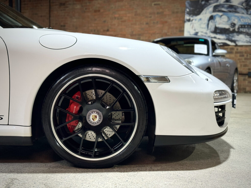 2011 Porsche 911 Carrera GTS (997)