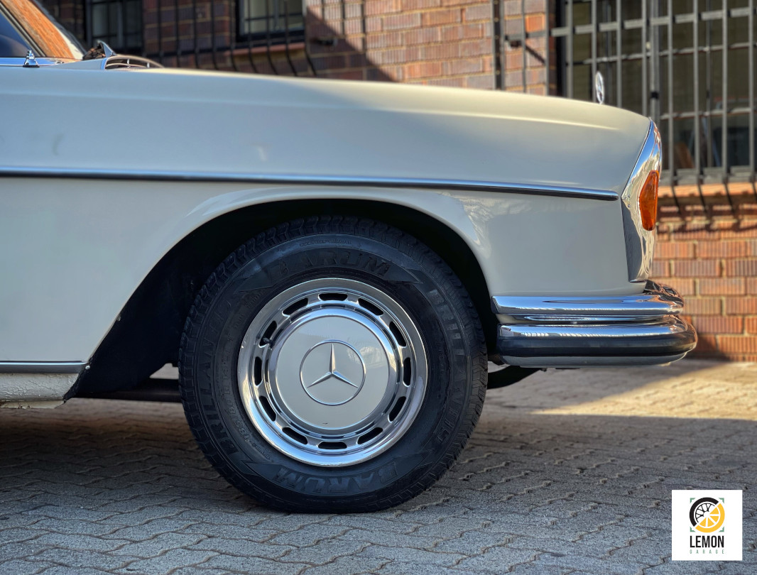 1970 Mercedes Benz 280 S W108