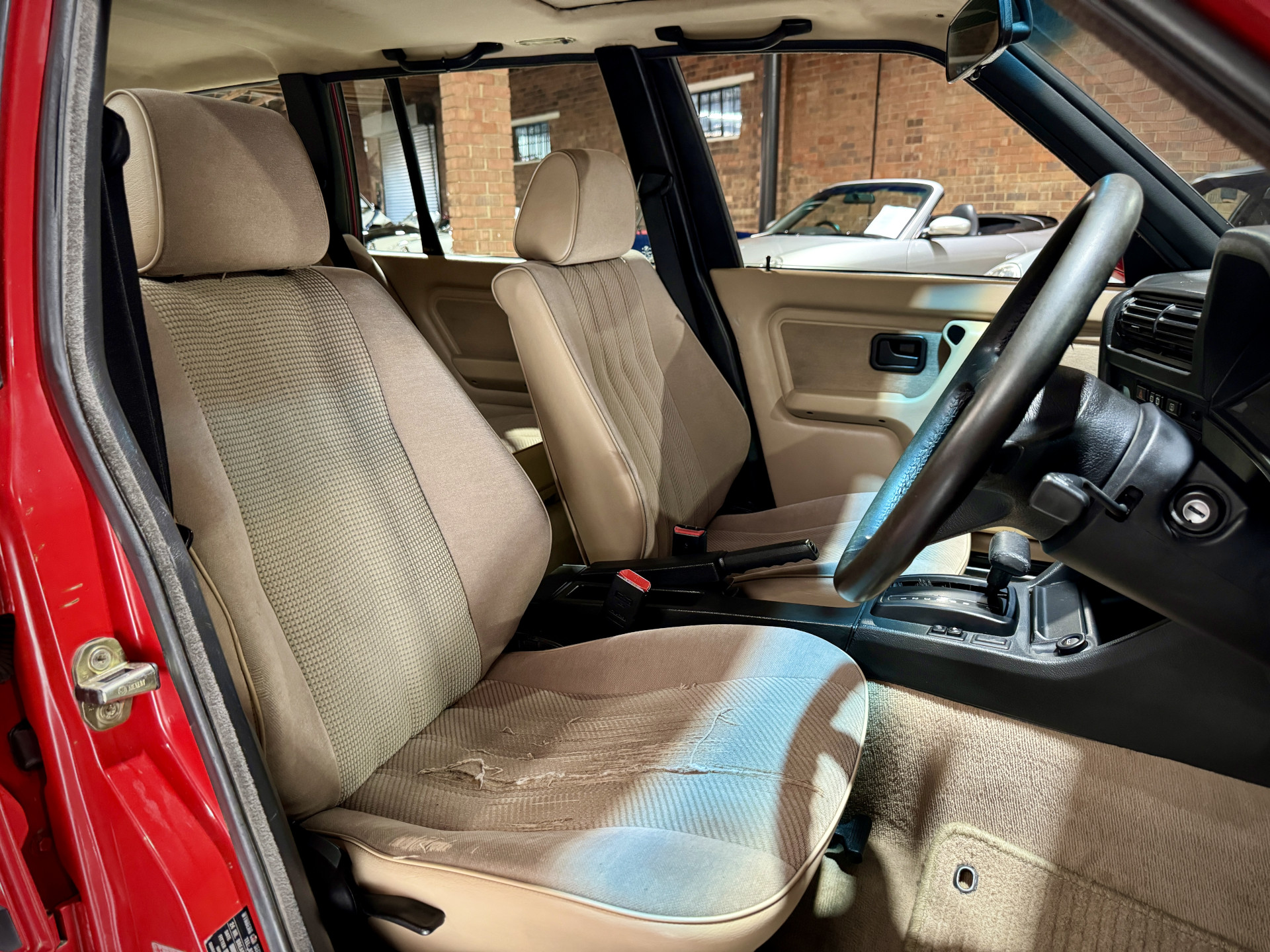 1990 BMW 320i Touring (E30)