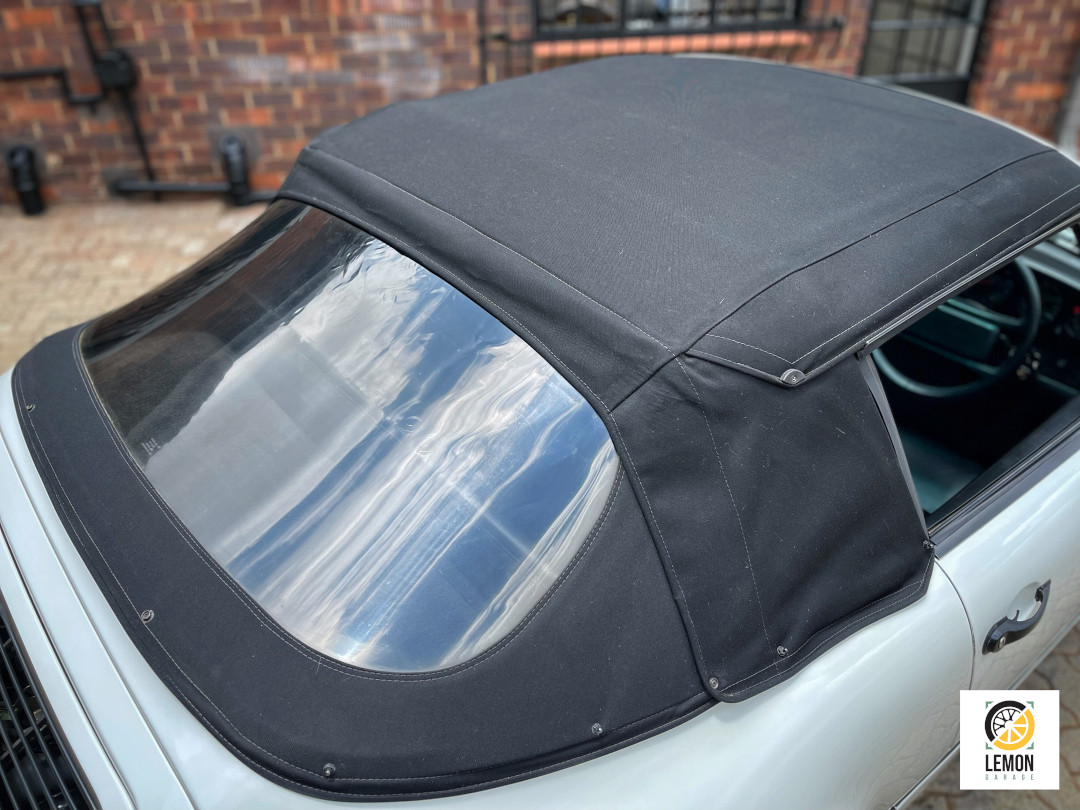 1991 Porsche 911 Carrera 4 Cabriolet (964)
