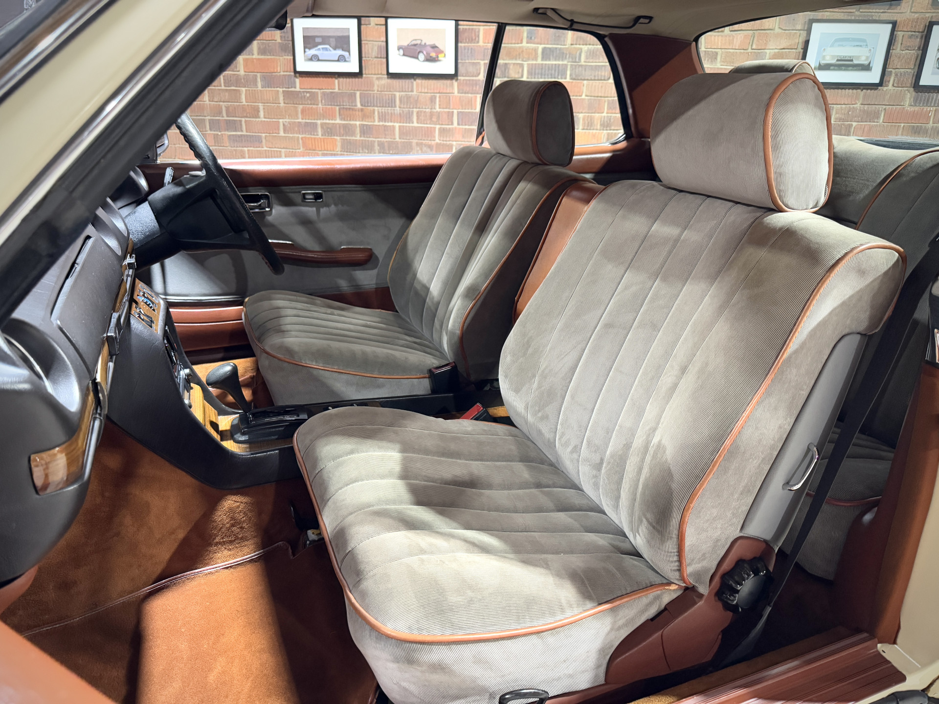 1982 Mercedes Benz 230 CE