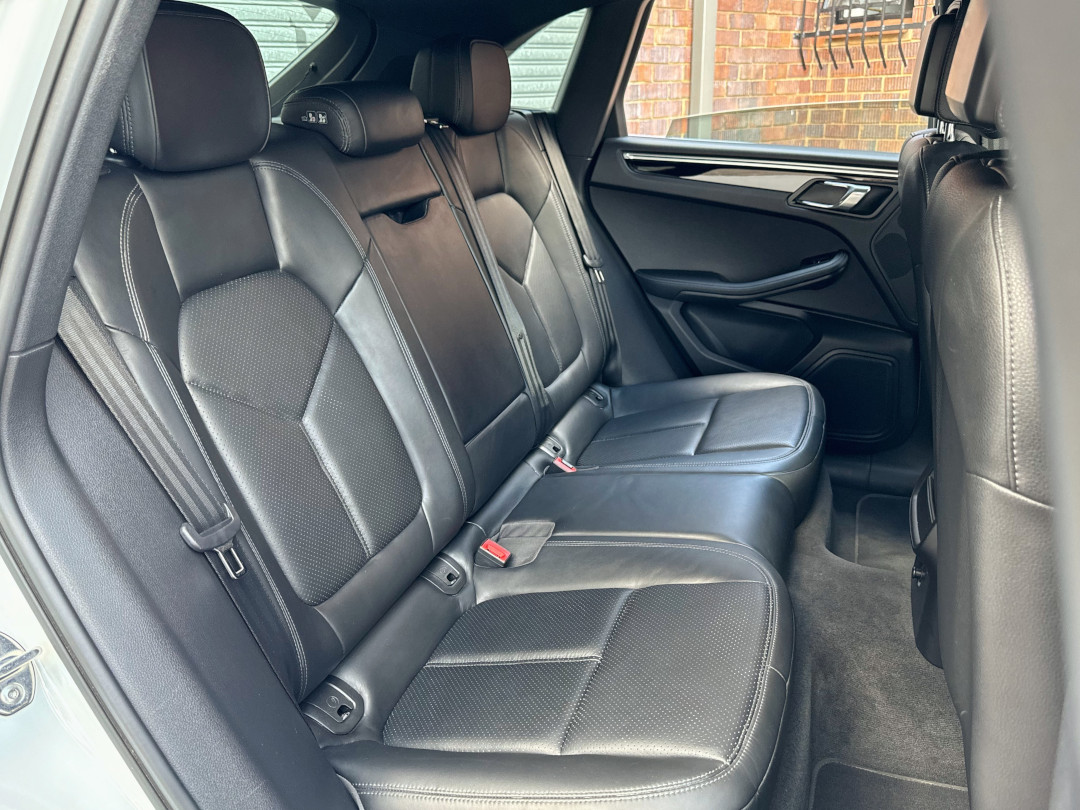 2015 Porsche Macan S