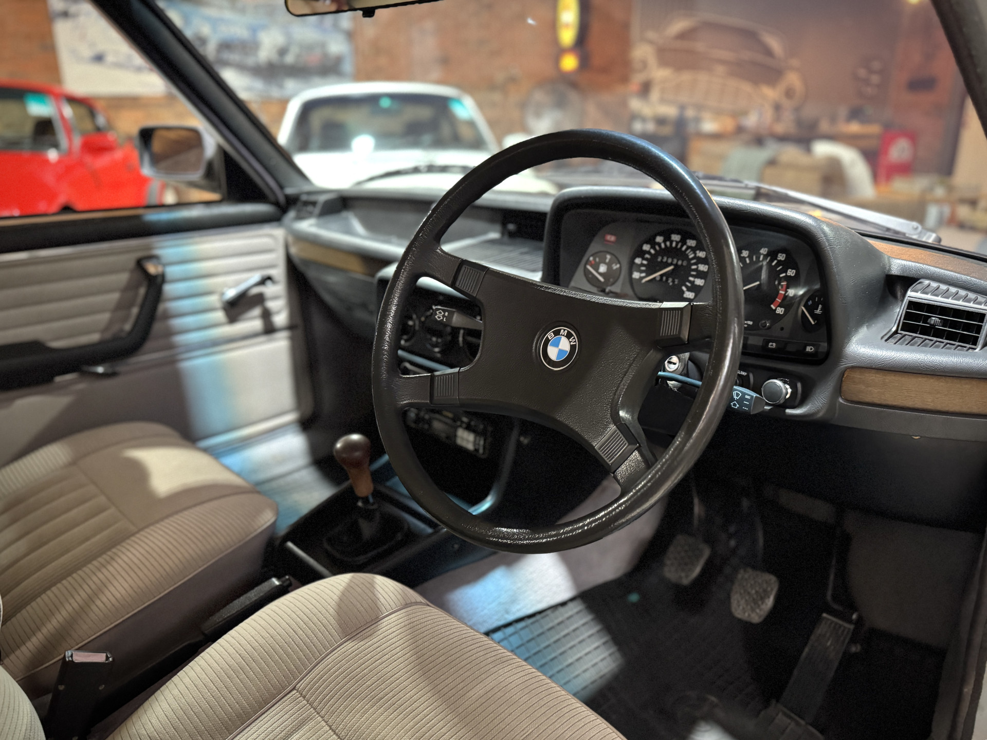1980 BMW 518 (E12)