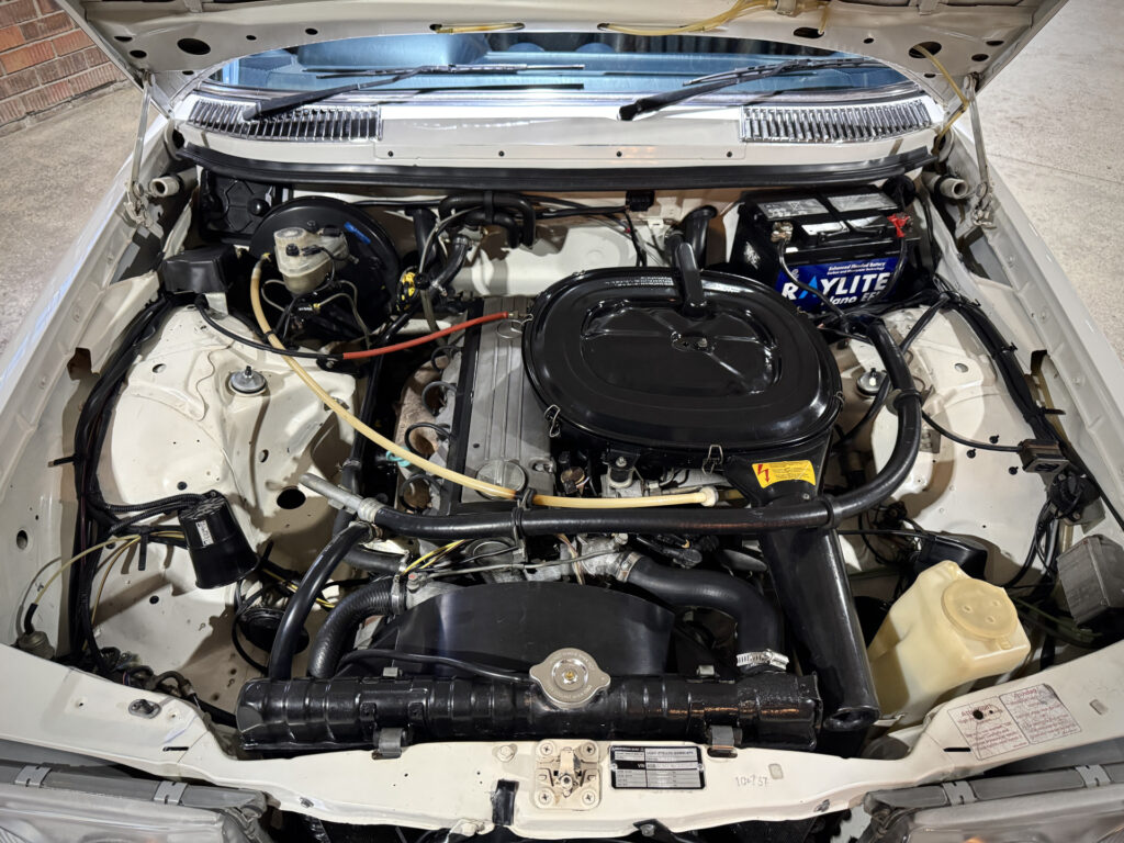 1983 Mercedes Benz 230E W123