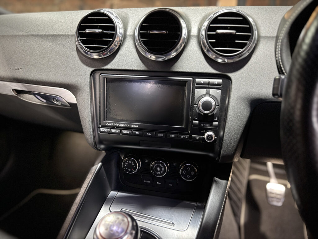 2010 Audi TT RS
