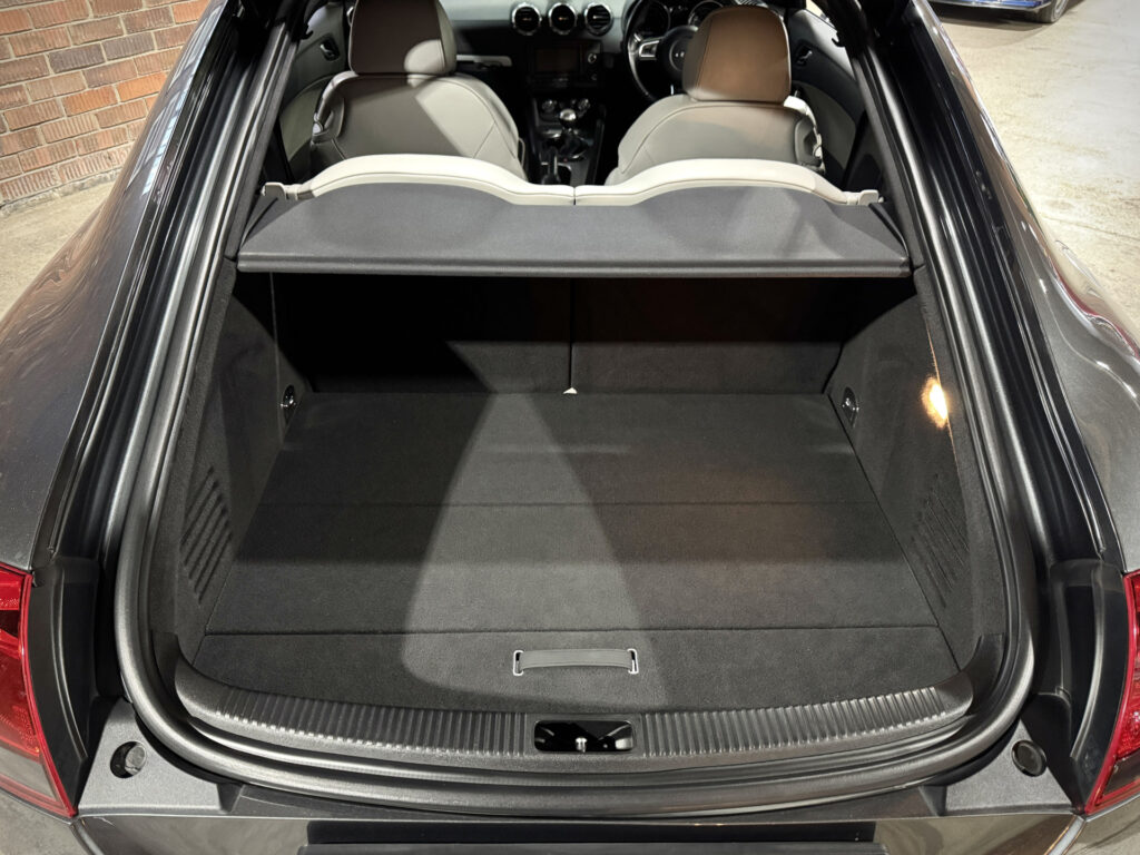 2010 Audi TT RS