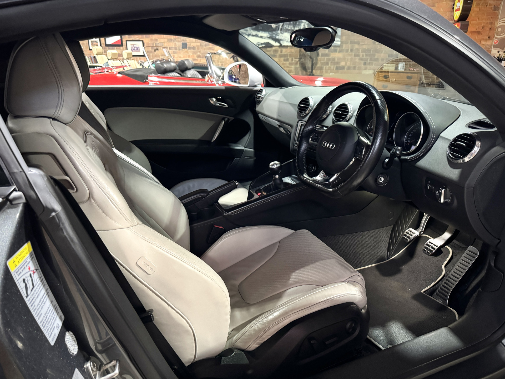 2010 Audi TT RS
