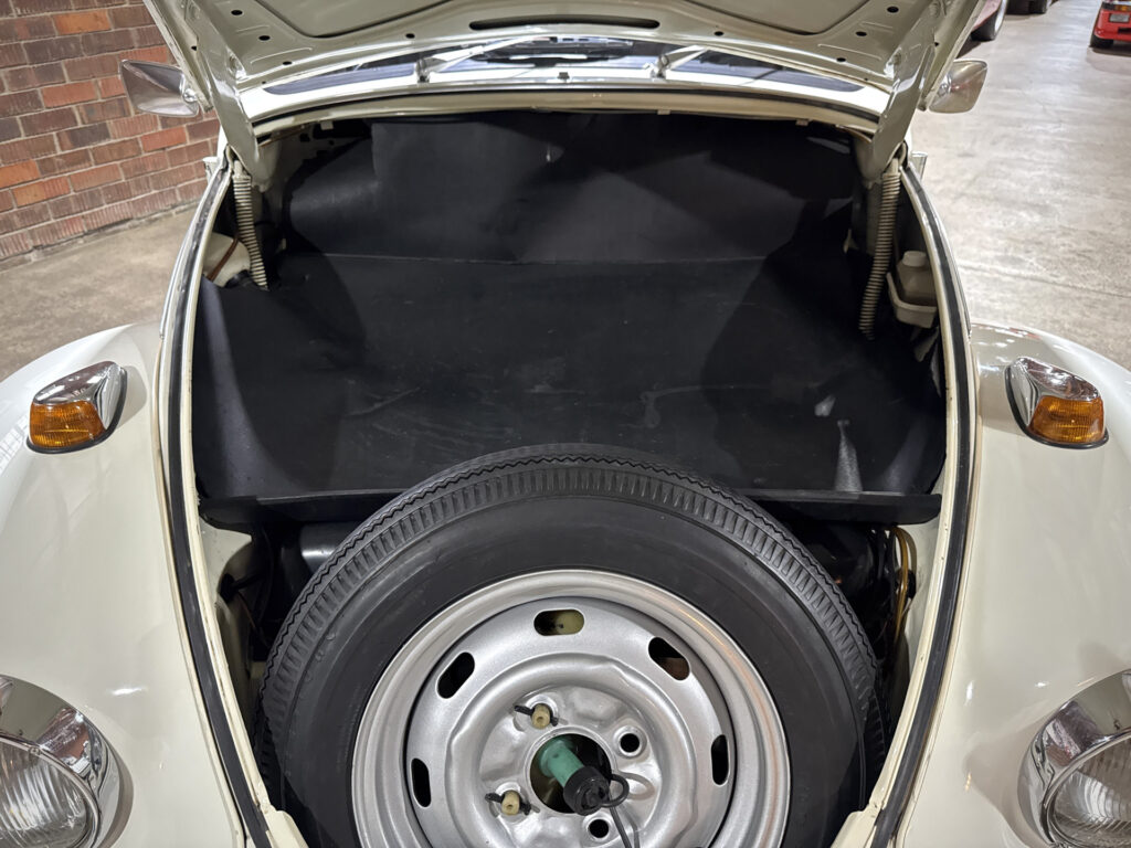 1972 Volkswagen Econo Beetle