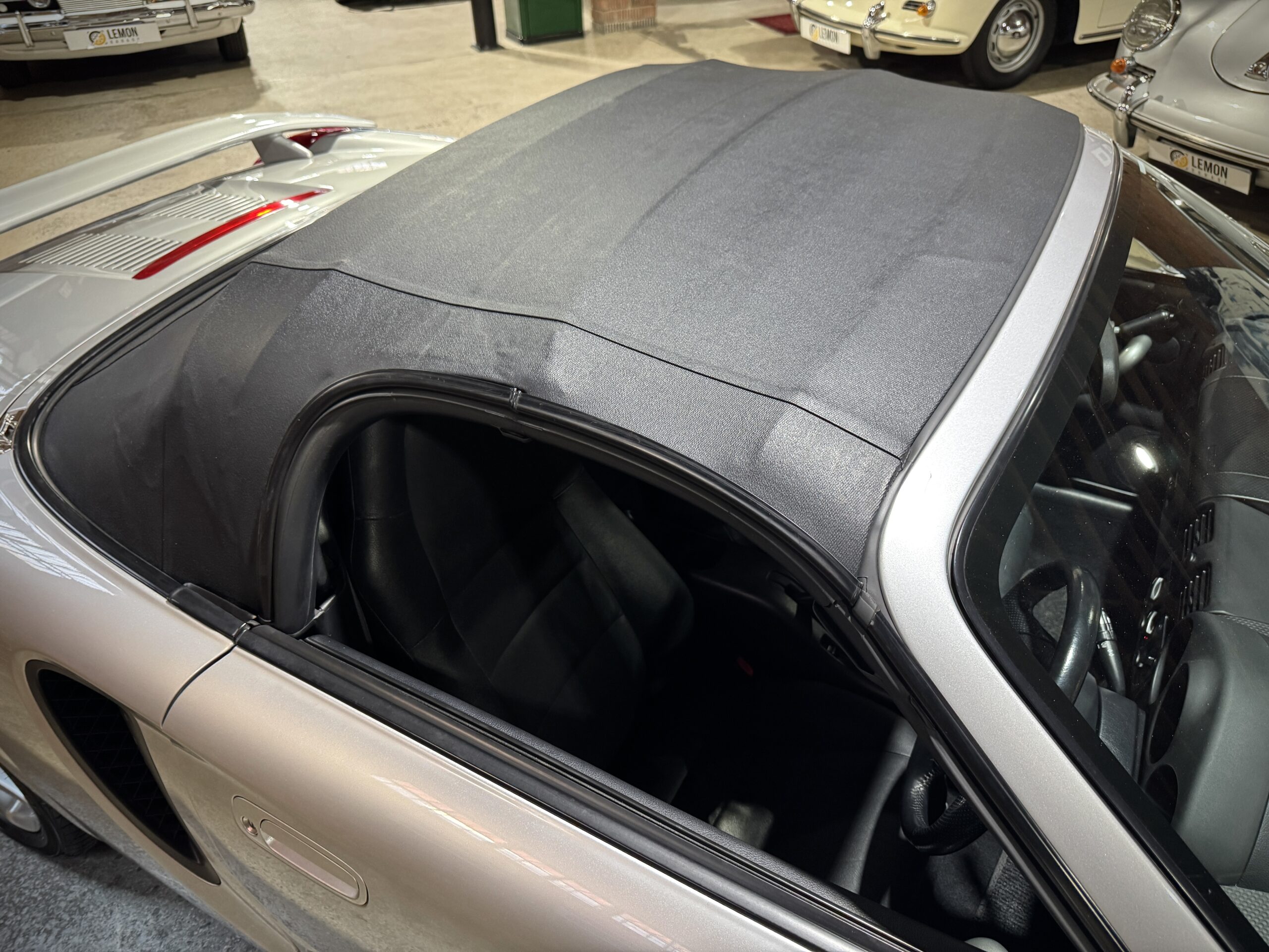 2001 Toyota MR2