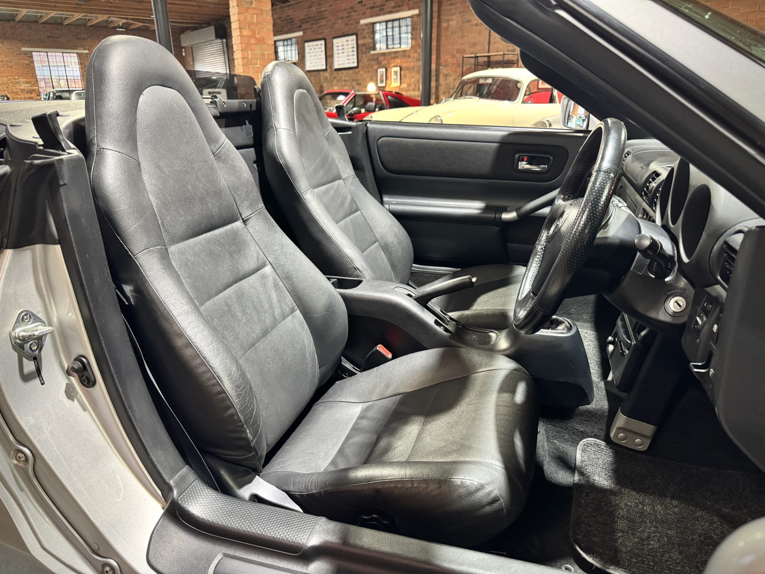 2001 Toyota MR2
