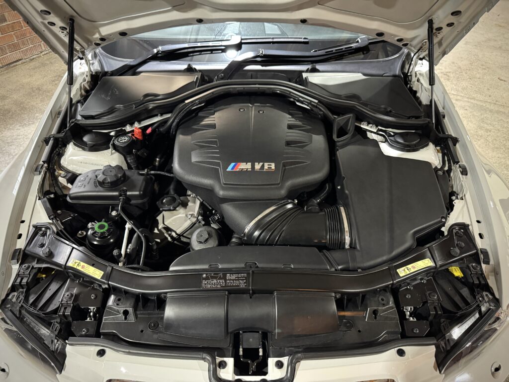 2008 BMW M3 (E90)