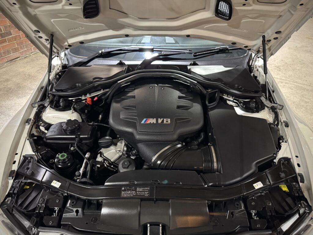 2011 BMW M3 (E92)
