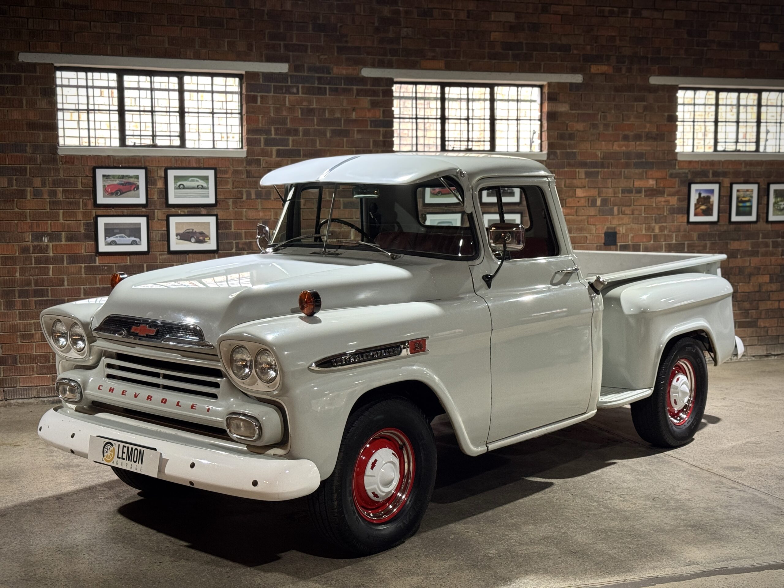1959 Chevrolet Apache Pick-Up
