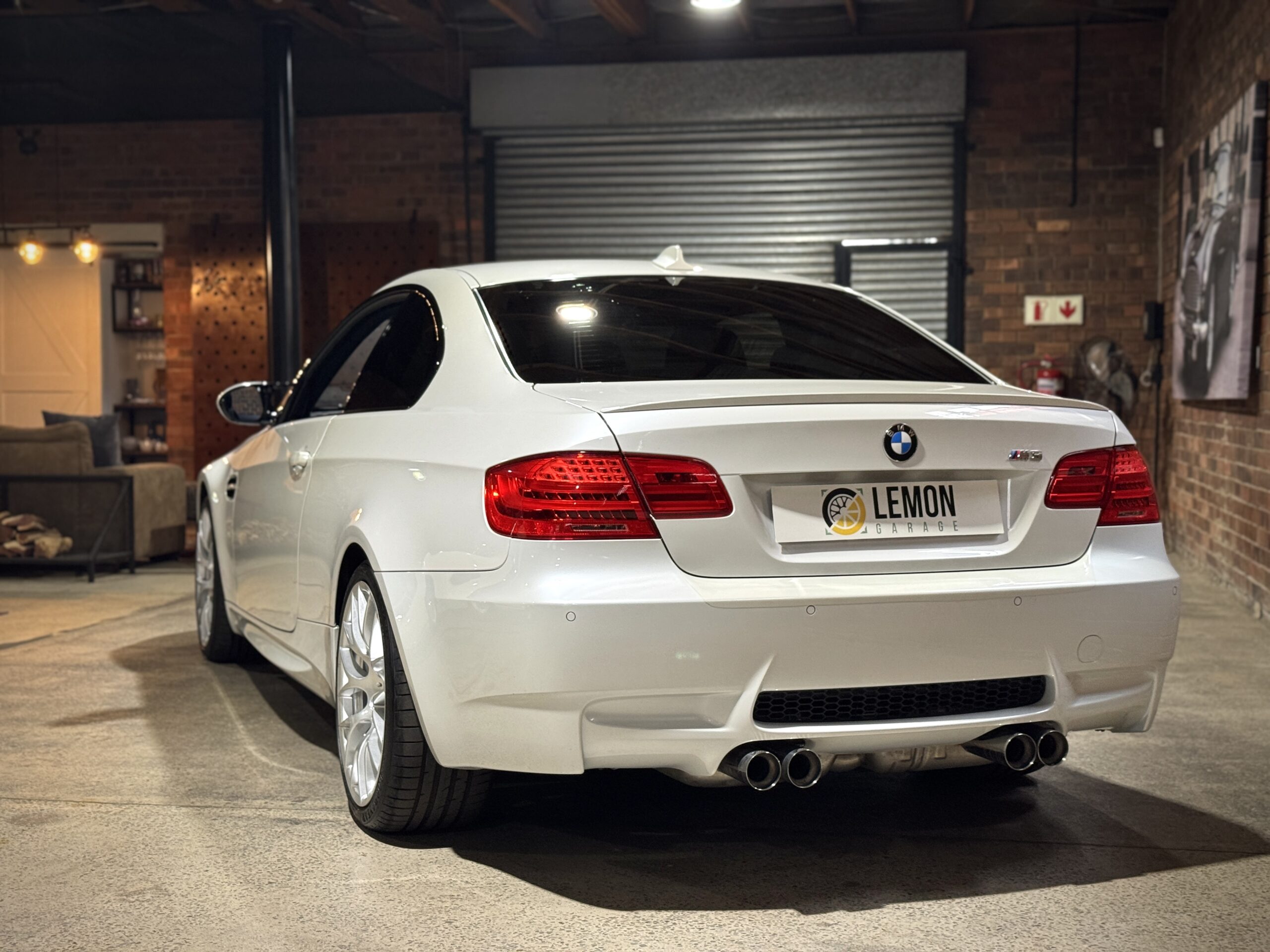 2011 BMW M3 (E92)