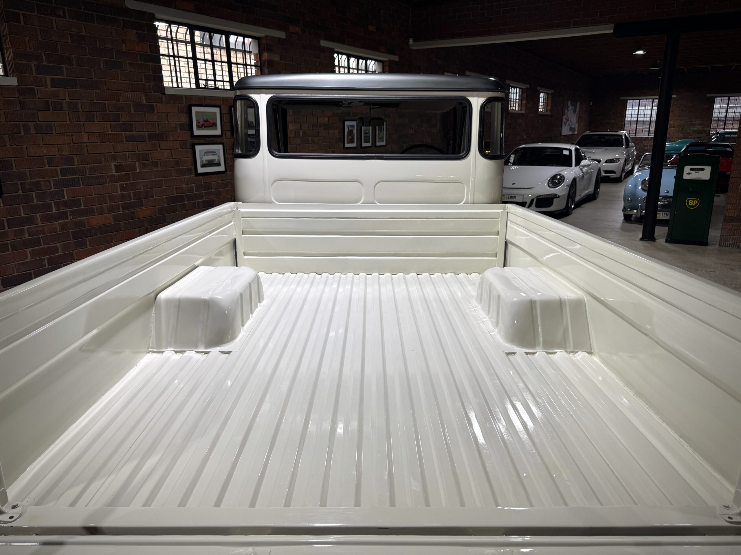 1972 Land Cruiser FJ45 Pick-Up