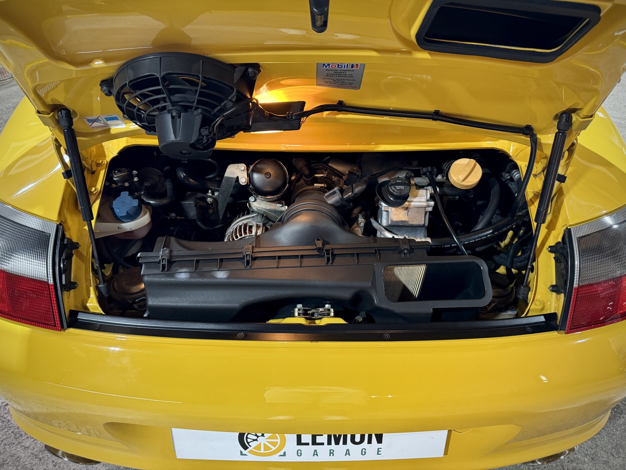 2004 Porsche 911 GT3 (MK2)