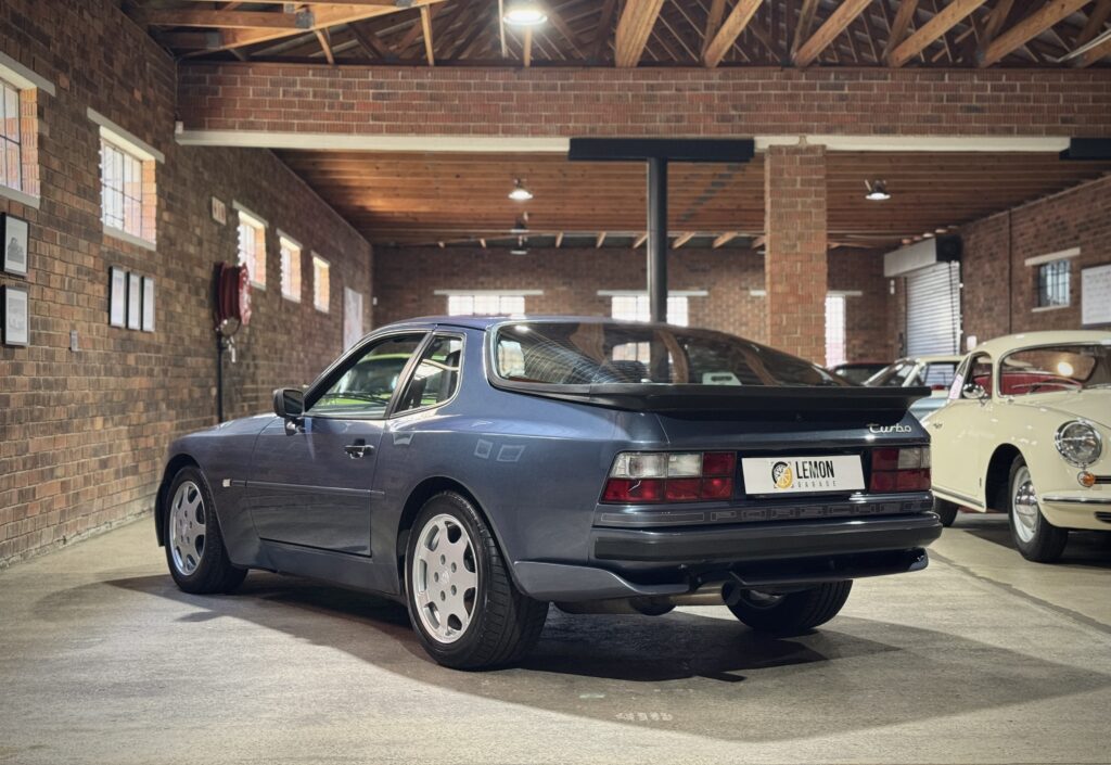 1989 Porsche 944 Turbo