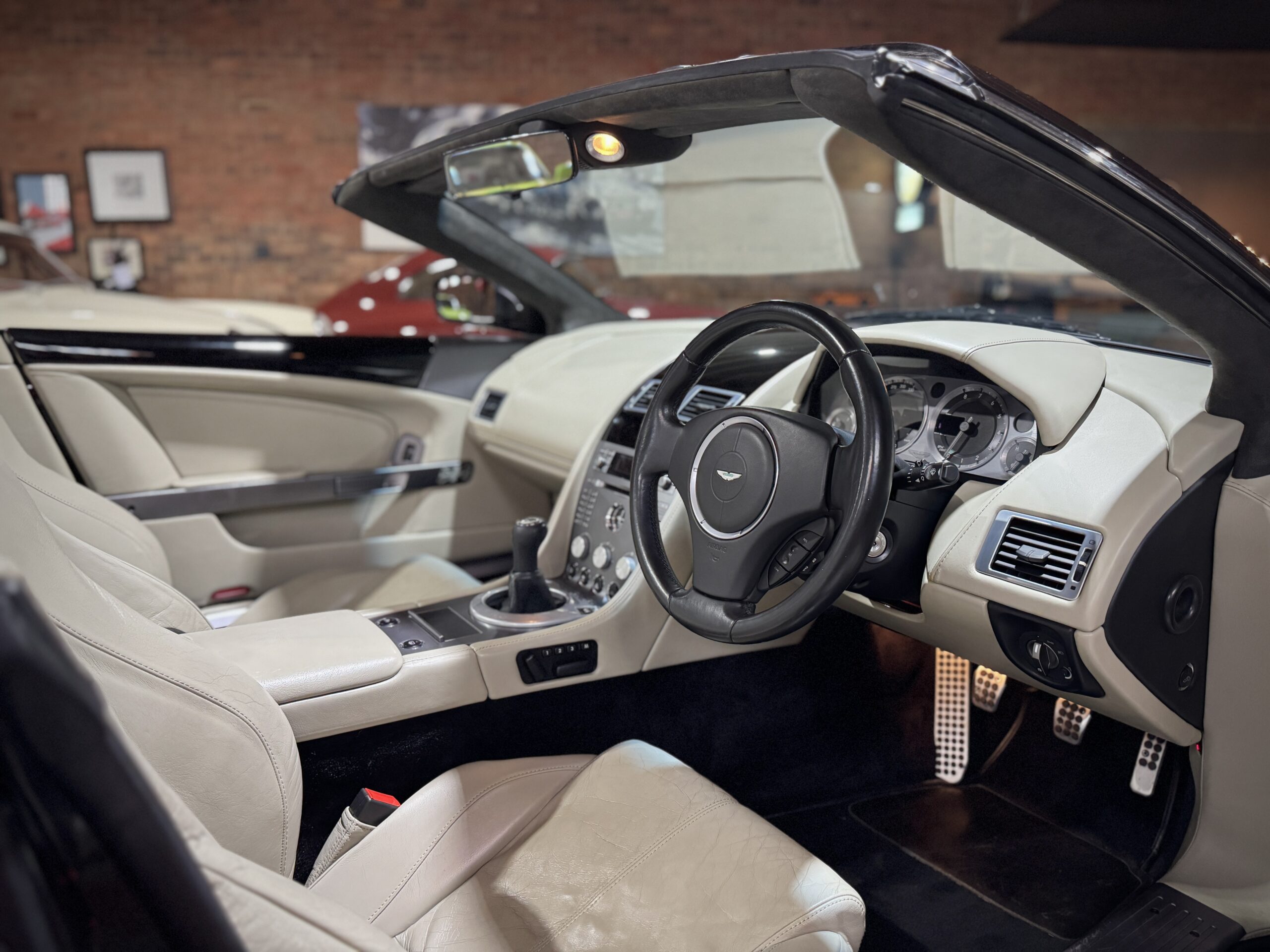 2007 Aston Martin DB9 Volante