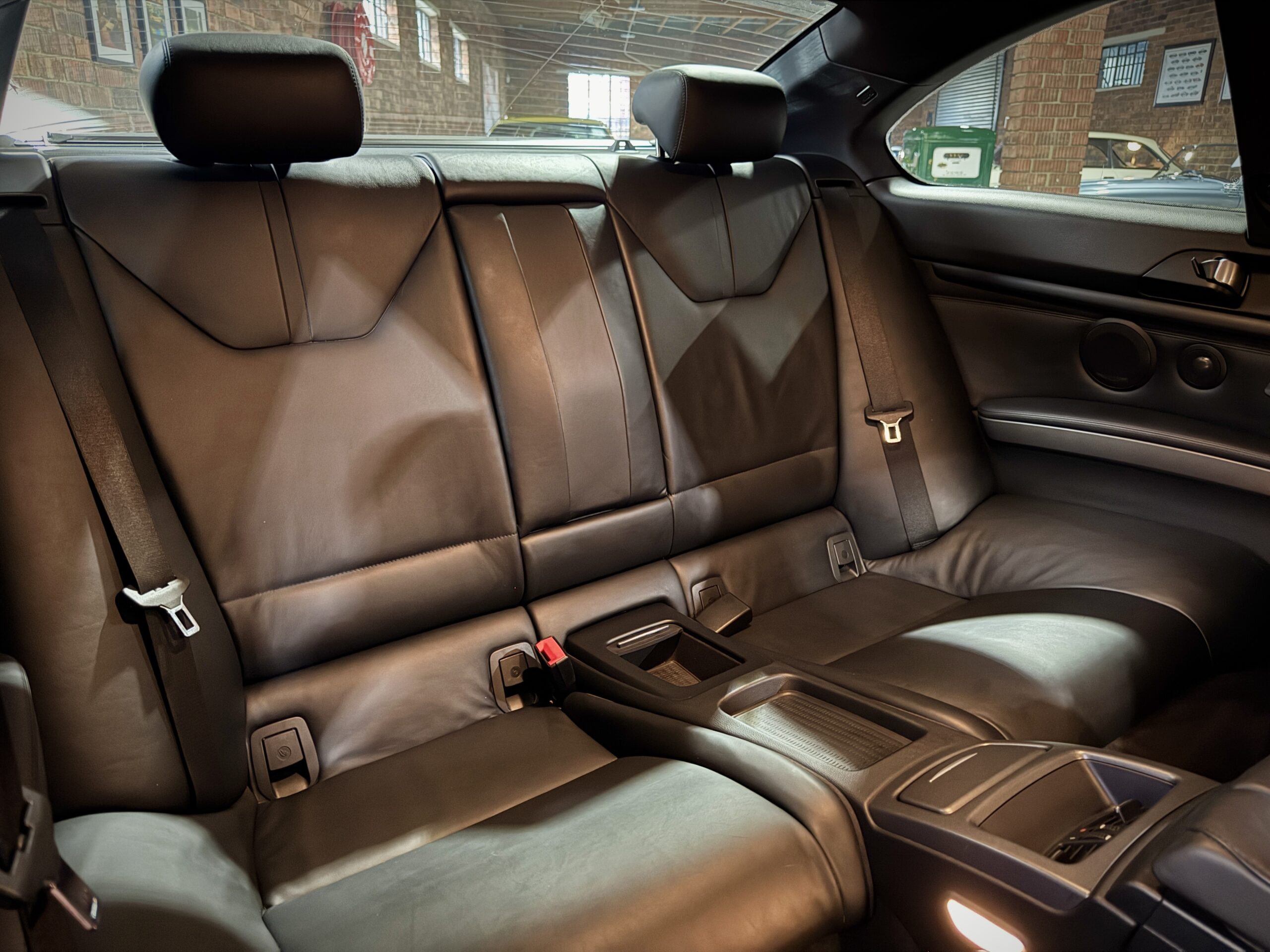 2010 BMW M3 DCT (E92)