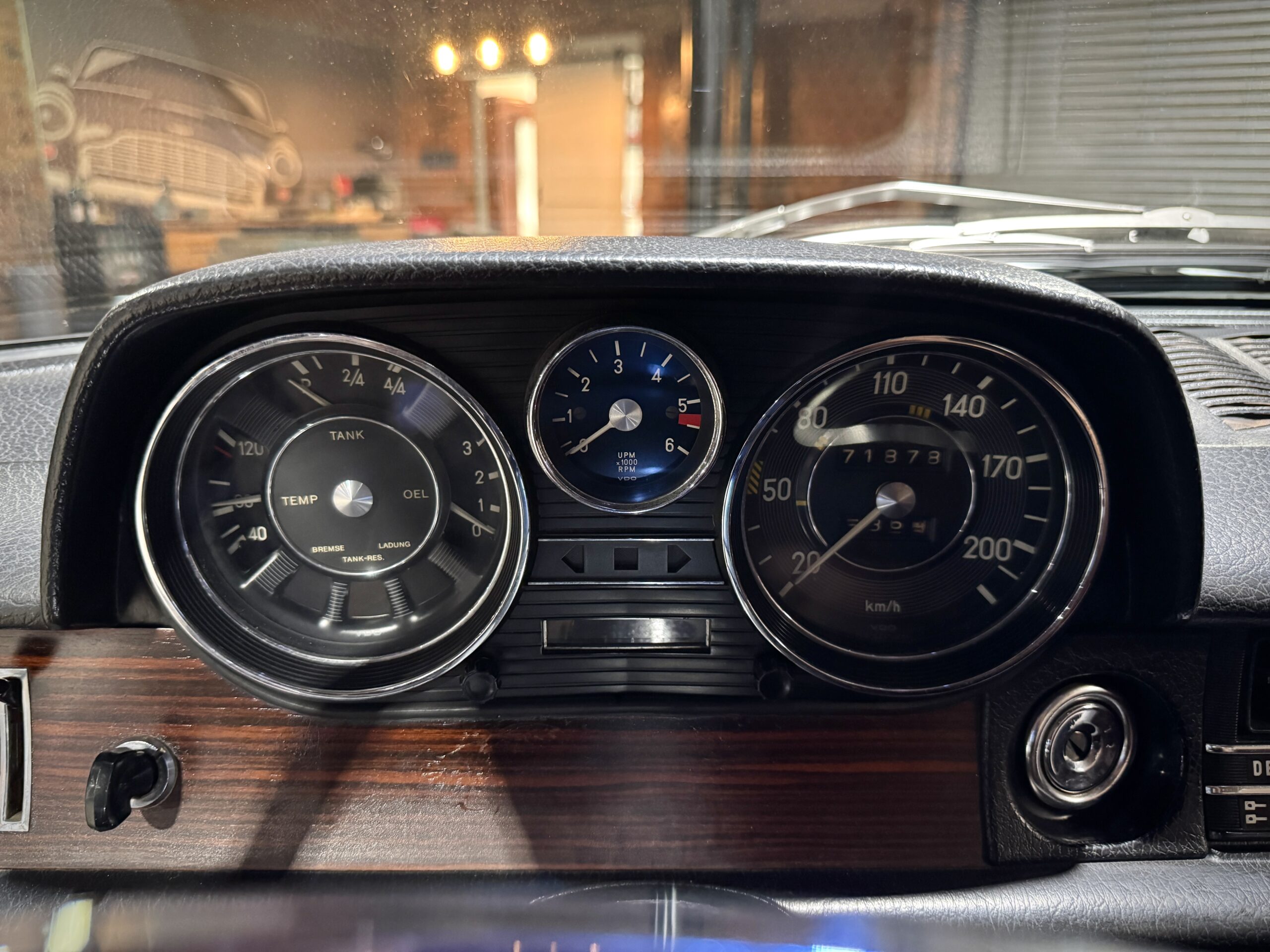 1972 Mercedes Benz 250 CE W114