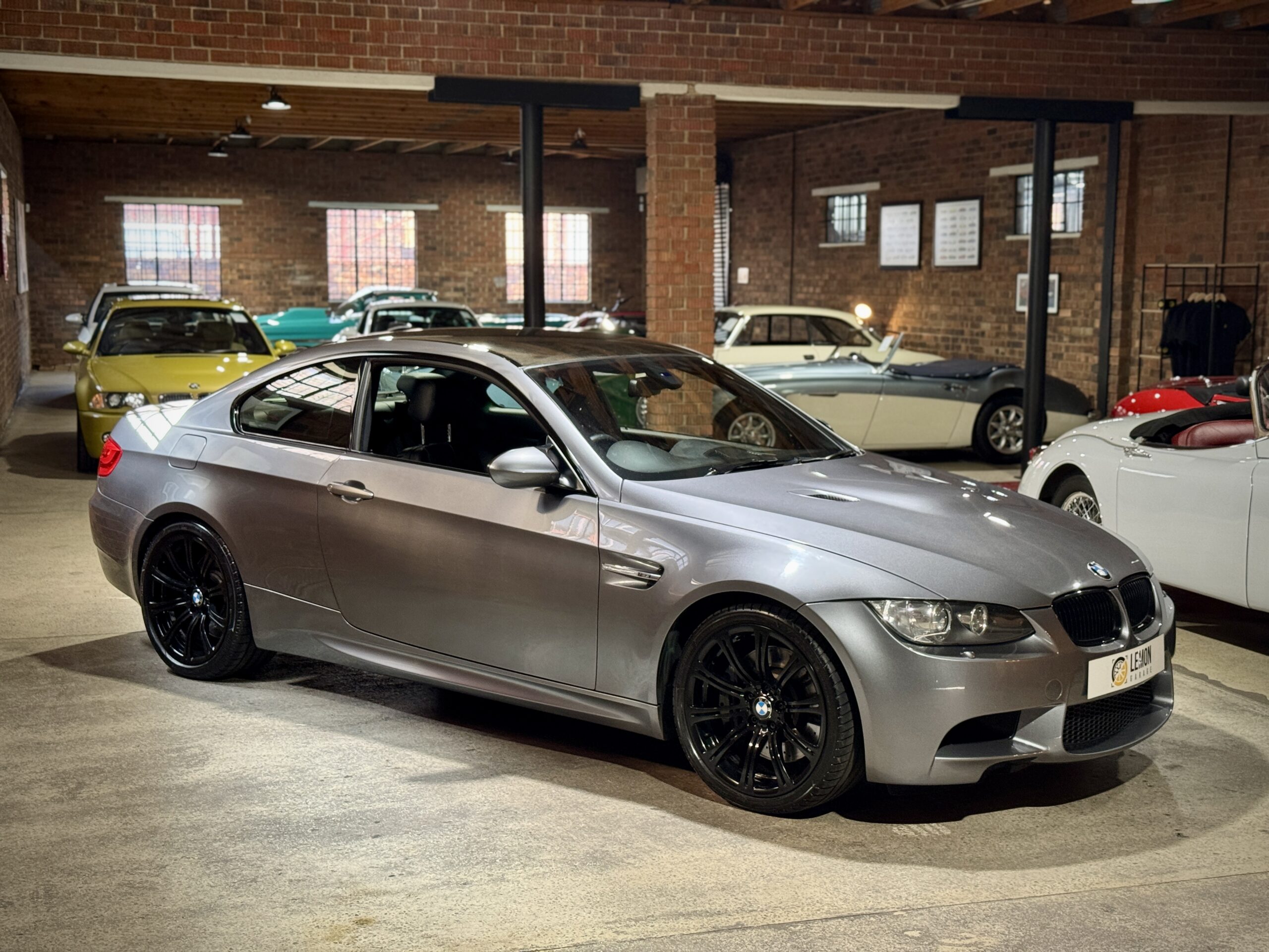 2010 BMW M3 DCT (E92)