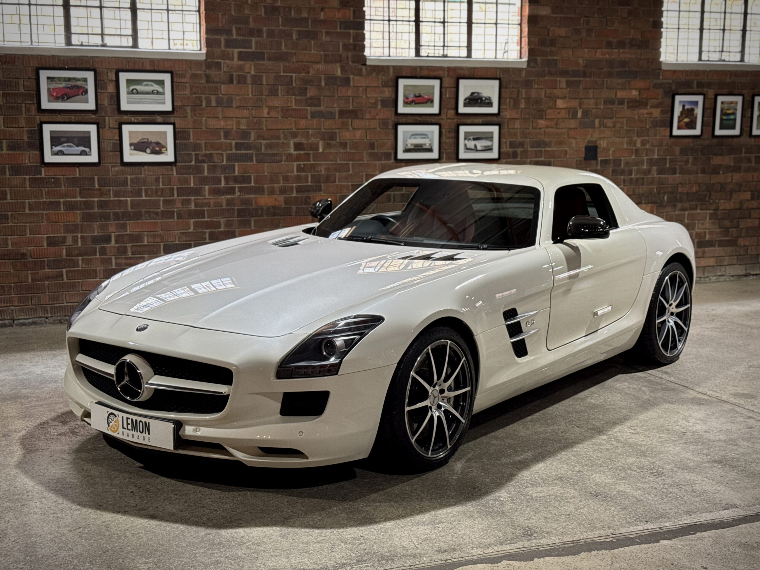 2010 Mercedes-Benz SLS AMG