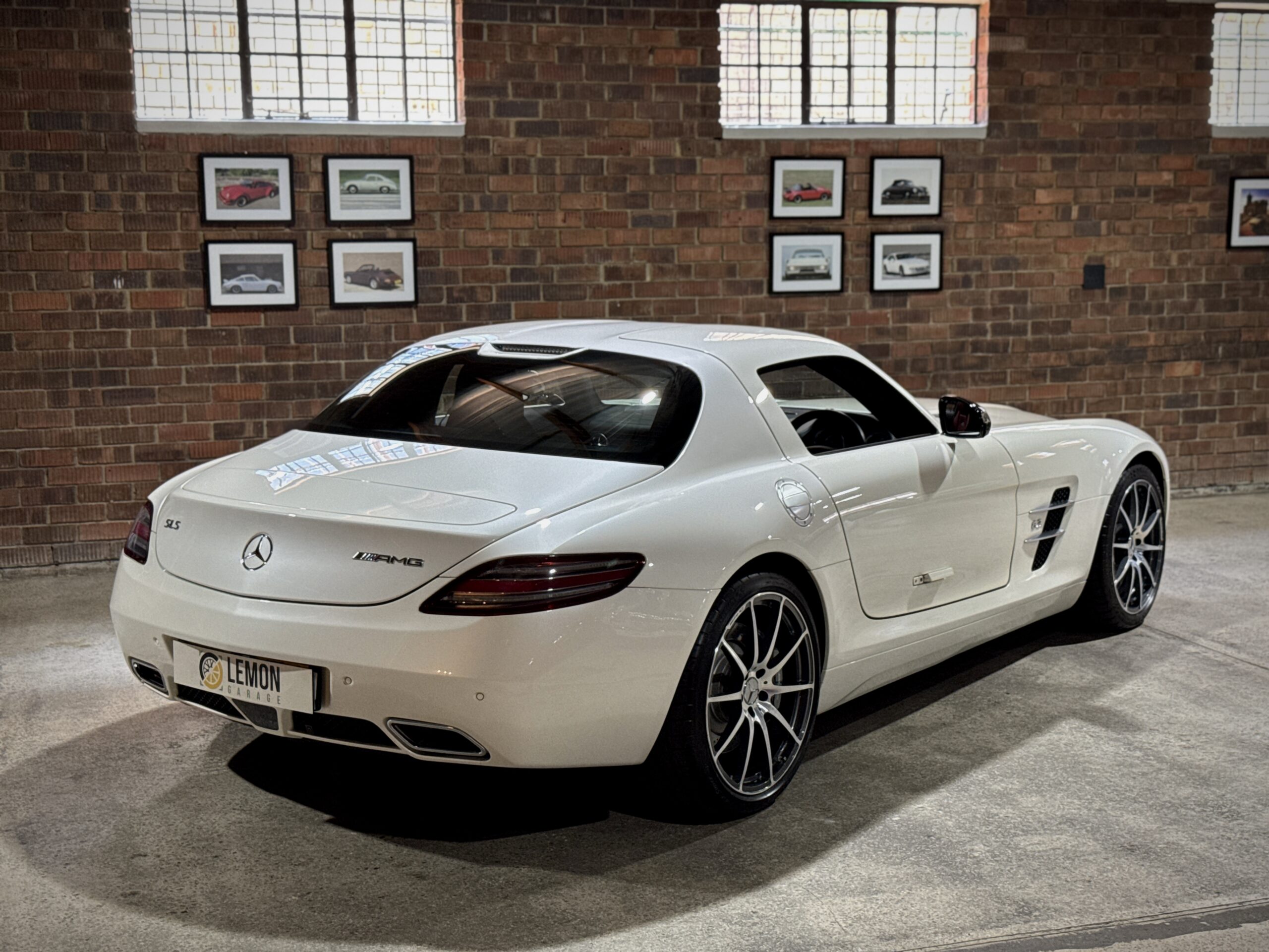 2010 Mercedes-Benz SLS AMG