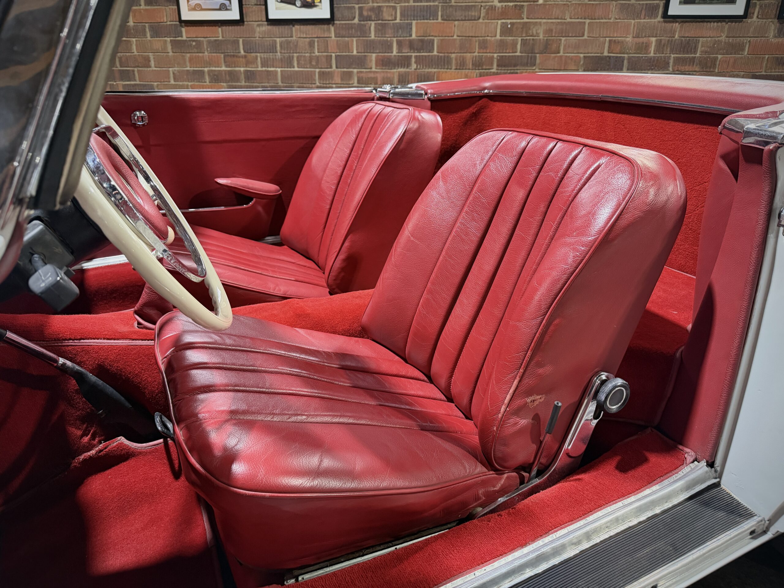 1966 Mercedes 230 SL W113