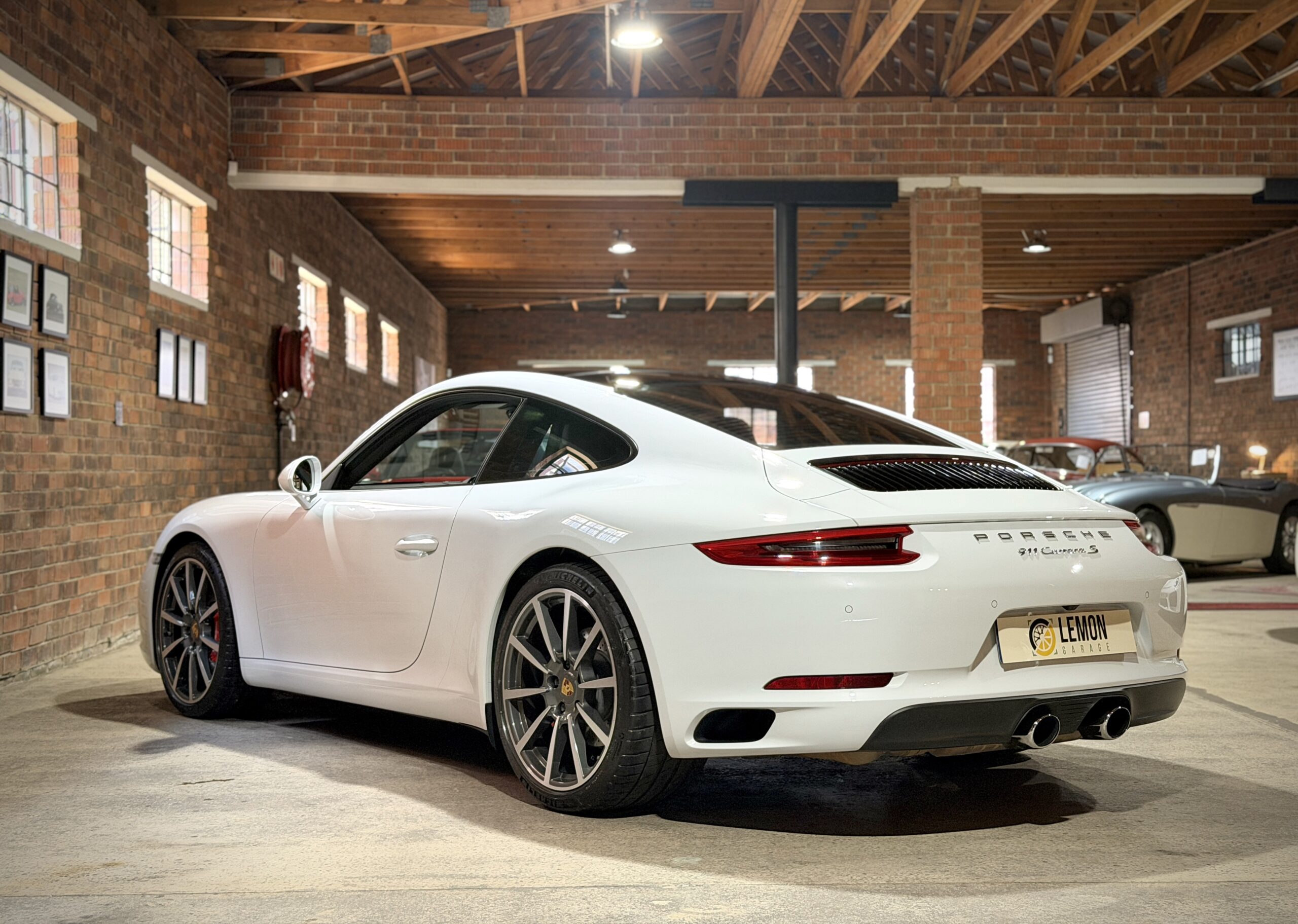 2017 Porsche 911 Carrera S (991.2)
