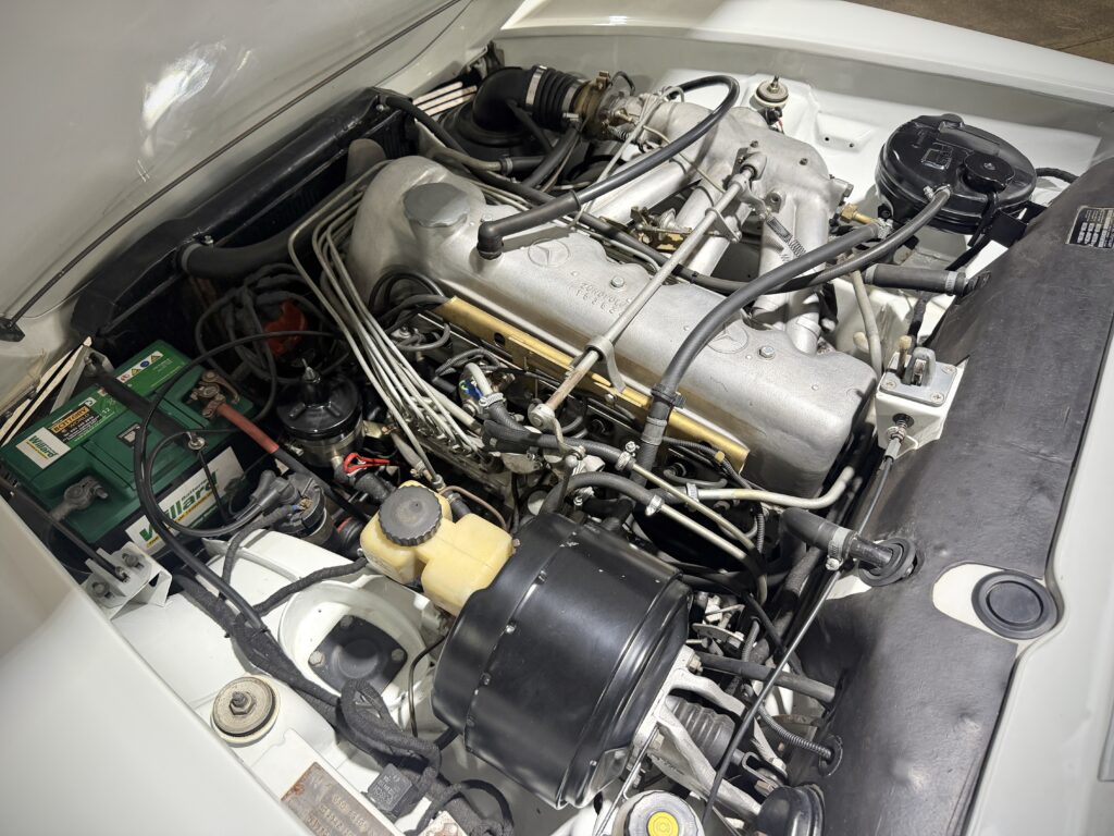 1966 Mercedes 230 SL W113